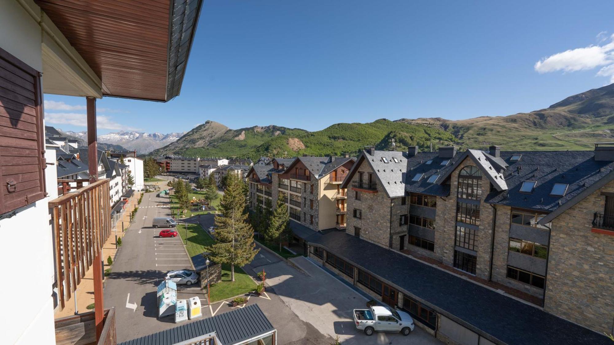 Apartamentos Formigal Exterior photo